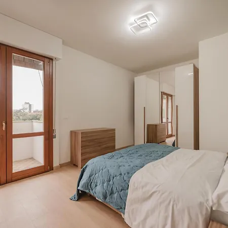 Viky Flat - 15 Min From & Free Parking Apartment Venice